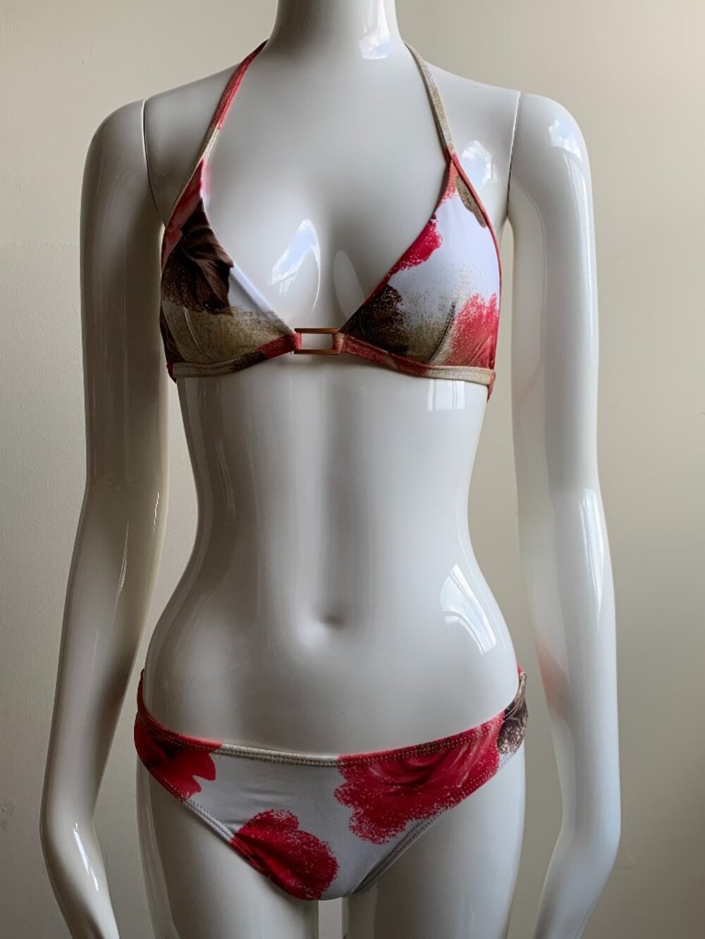 Sauvage california Rose print gold buckle bikini